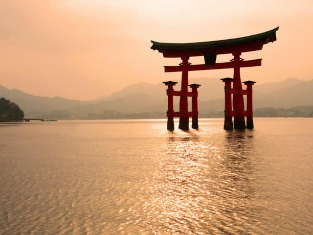 Ponto turístico: Santuáio Miyajima Torii, Hiroshima, Japão